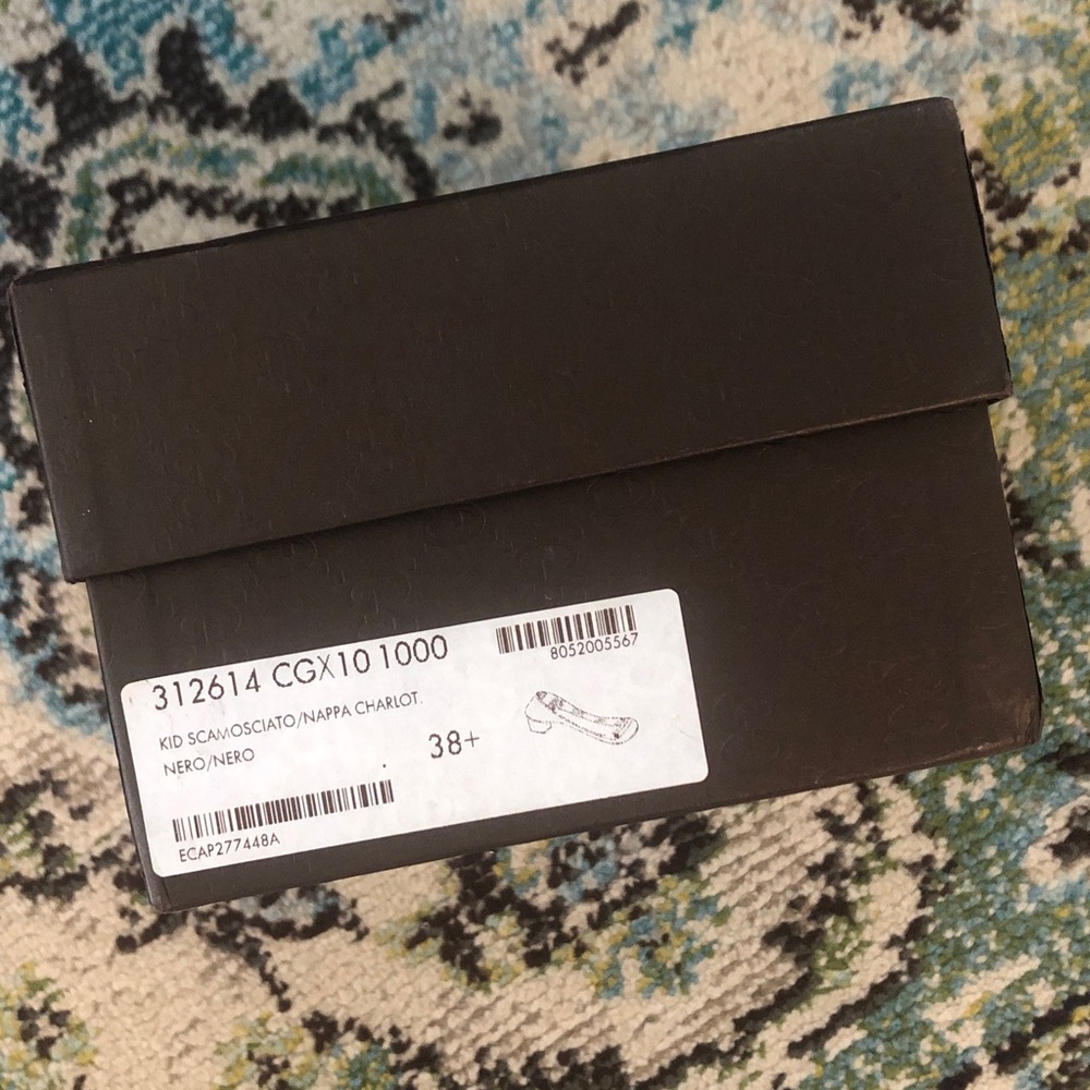 🍒 Gucci Women's Black Suede Flats with Gold Detail NEW - Picture 6 of 6